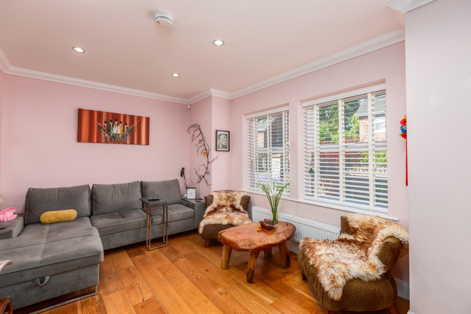 Moorland Avenue, Newton, Mumbles, SA3 4UA